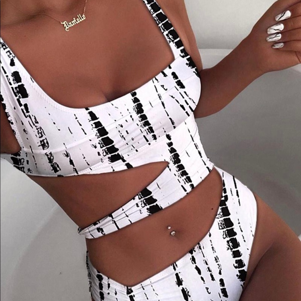 Tie-dye cut out swimsuit